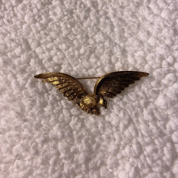EAGLE BROOCH - Picture 1 of 2